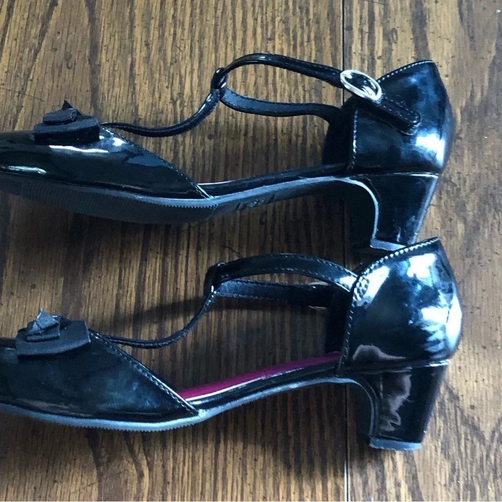 Sonoma Girls dress shoes size 4 med
